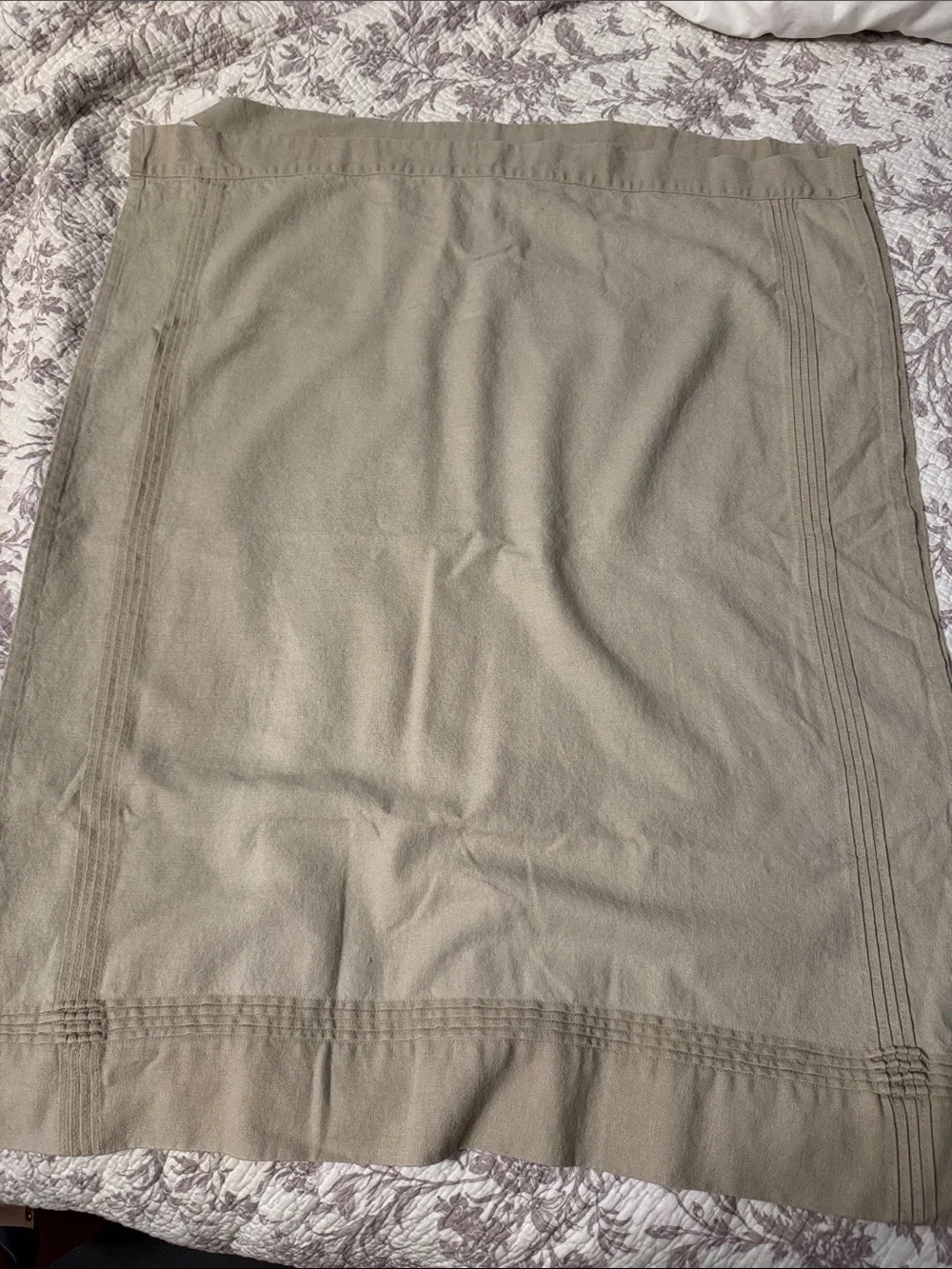 Neutral Beige Curtain Panel - Soft Textured Drapery